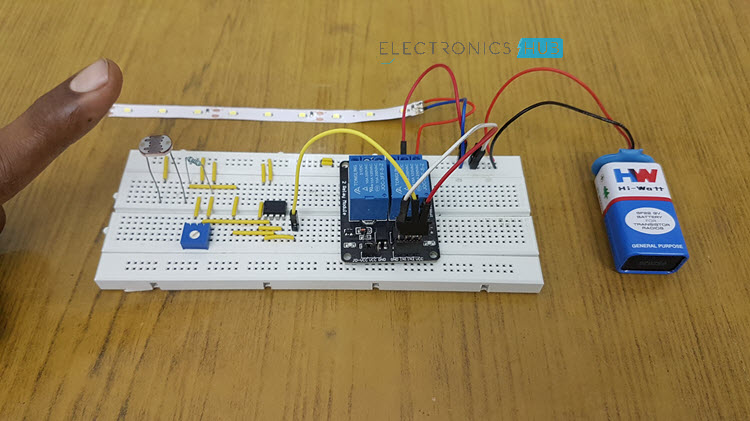 Automatic Street Light Controller Circuit Image 1