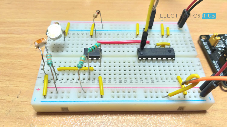 Wireless Switch Circuit using CD4027 Image 2